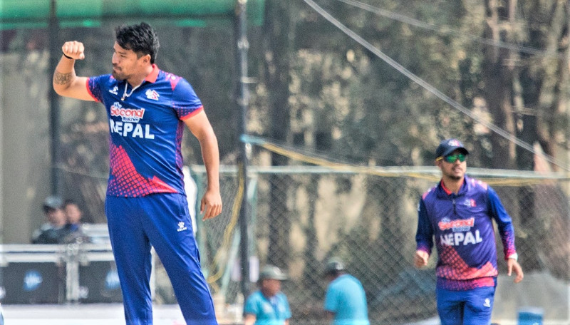 करण एक्लैले लिए चार विकेट, दबाबमा अमेरिका